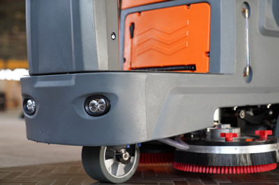 榮事達(dá)駕駛式洗地機(jī)D140刷盤(pán)細(xì)節(jié)圖 榮事達(dá)駕駛式洗地機(jī)D140刷盤(pán)細(xì)節(jié)圖.jpg